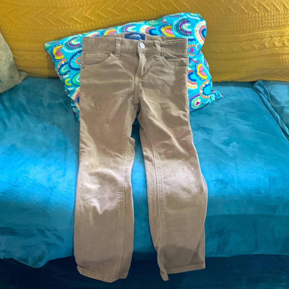 Old Navy boys size 5 kahaki courdories
